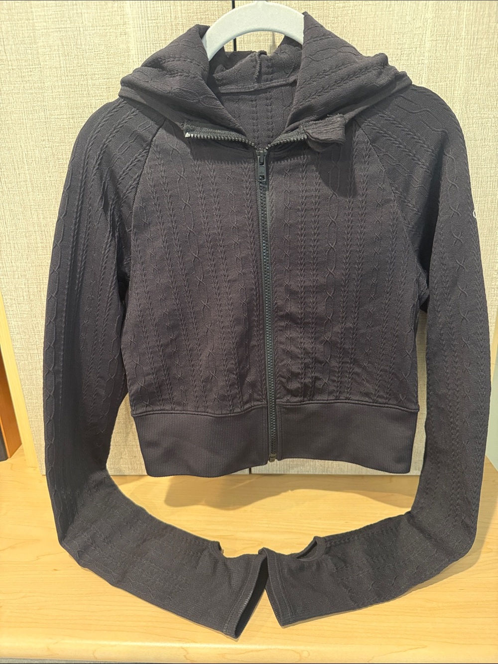 ALO Yoga Black Cable style Textured Hooded Zip Jacket Size S
